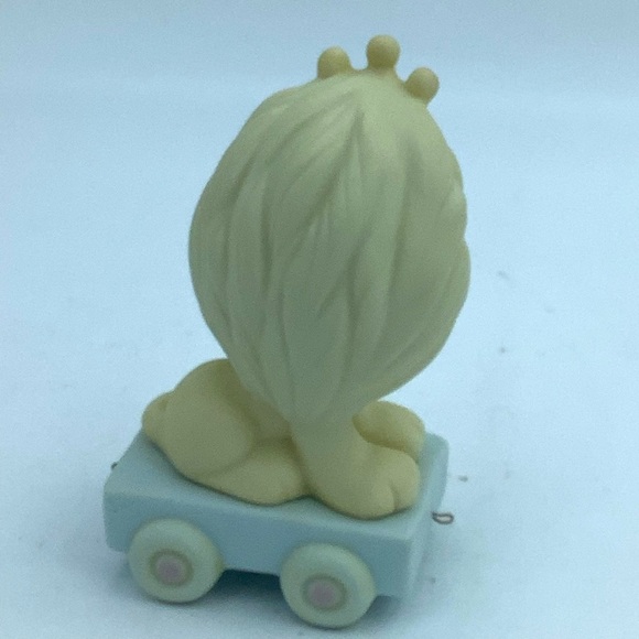 1985 Precious Moments “This Day is Something to Roar About” Figurine - Picture 5 of 9